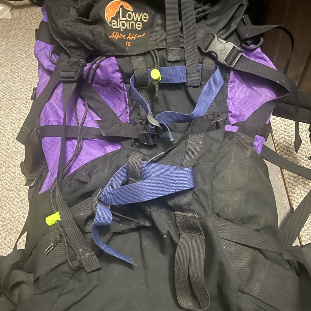 Lowe Alpine 60L Backpack - Picture 2 of 3